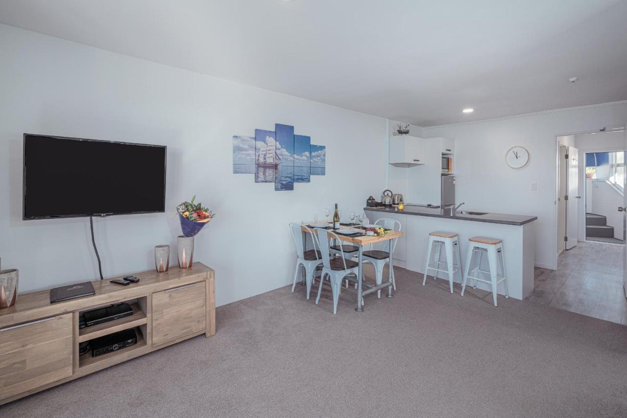 Waterfront Apartments Whitianga Luaran gambar
